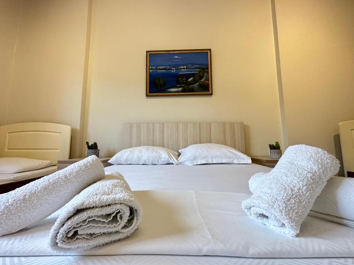 Rias Seaside Apartments Vlorë Eksteriør bilde