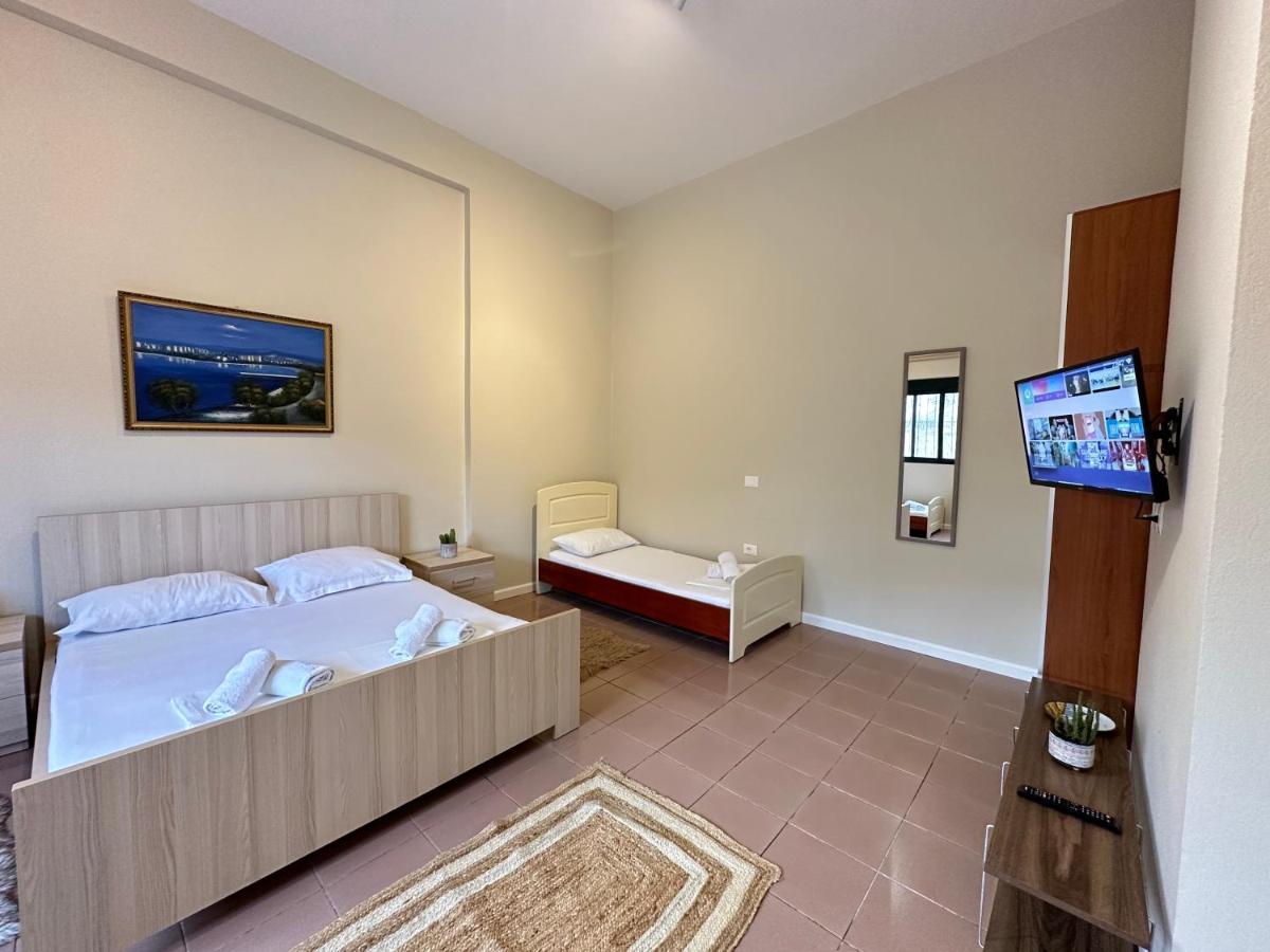 Rias Seaside Apartments Vlorë Eksteriør bilde